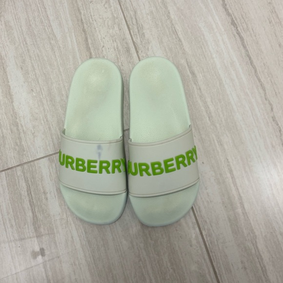 Burberry Green Rubber Logo Embossed Slides Womens Size 7.5 - Picture 1 of 3